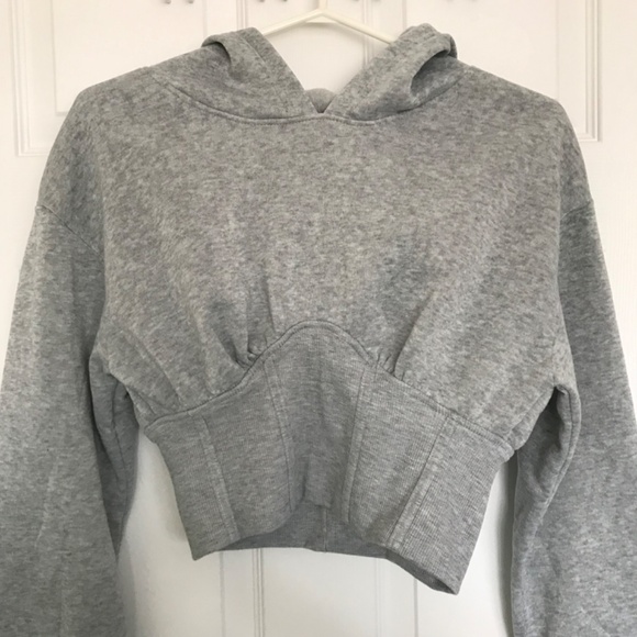 New Look Long Sleeve Short Cropped Pullover Hoodie M Light Grey Sweater Top - Picture 3 of 11